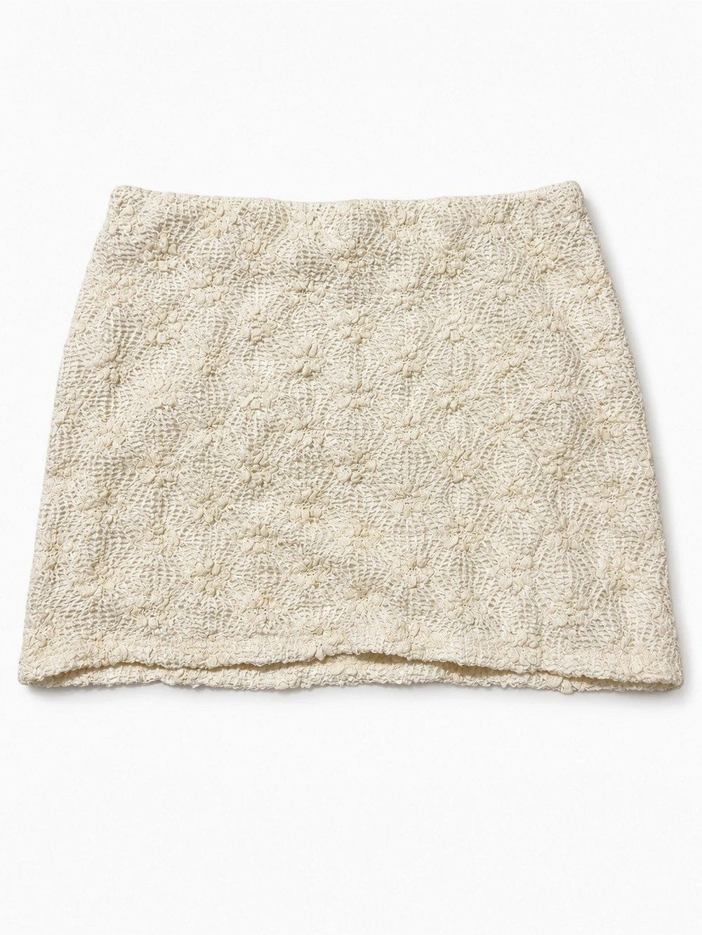 Bershka Textured Mini Skirt in Cream Size Medium Like New